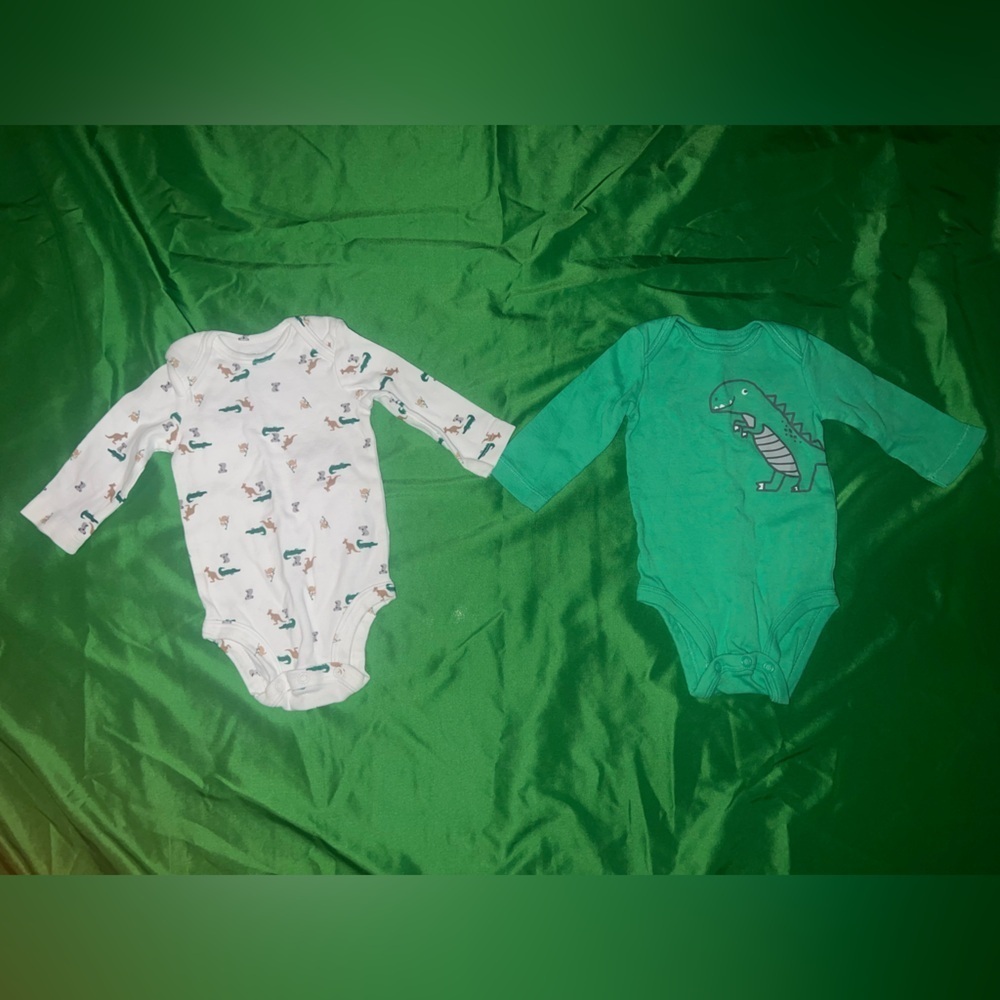 Carter's Dinosaur Bodysuit Set - Green and White 3 Months